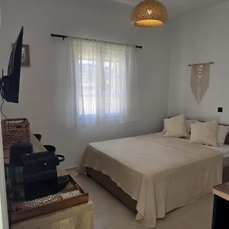 Ξενοδοχείο με διαμερίσματα Blue Lagoon, A11, Bay, Syros Γαλησσάς